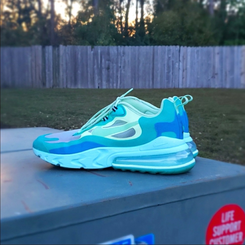 Nike Air Max 270 React Size 10.5
